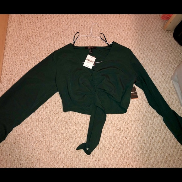 Forever 21 Tops - Forever 21 Green Crop Top